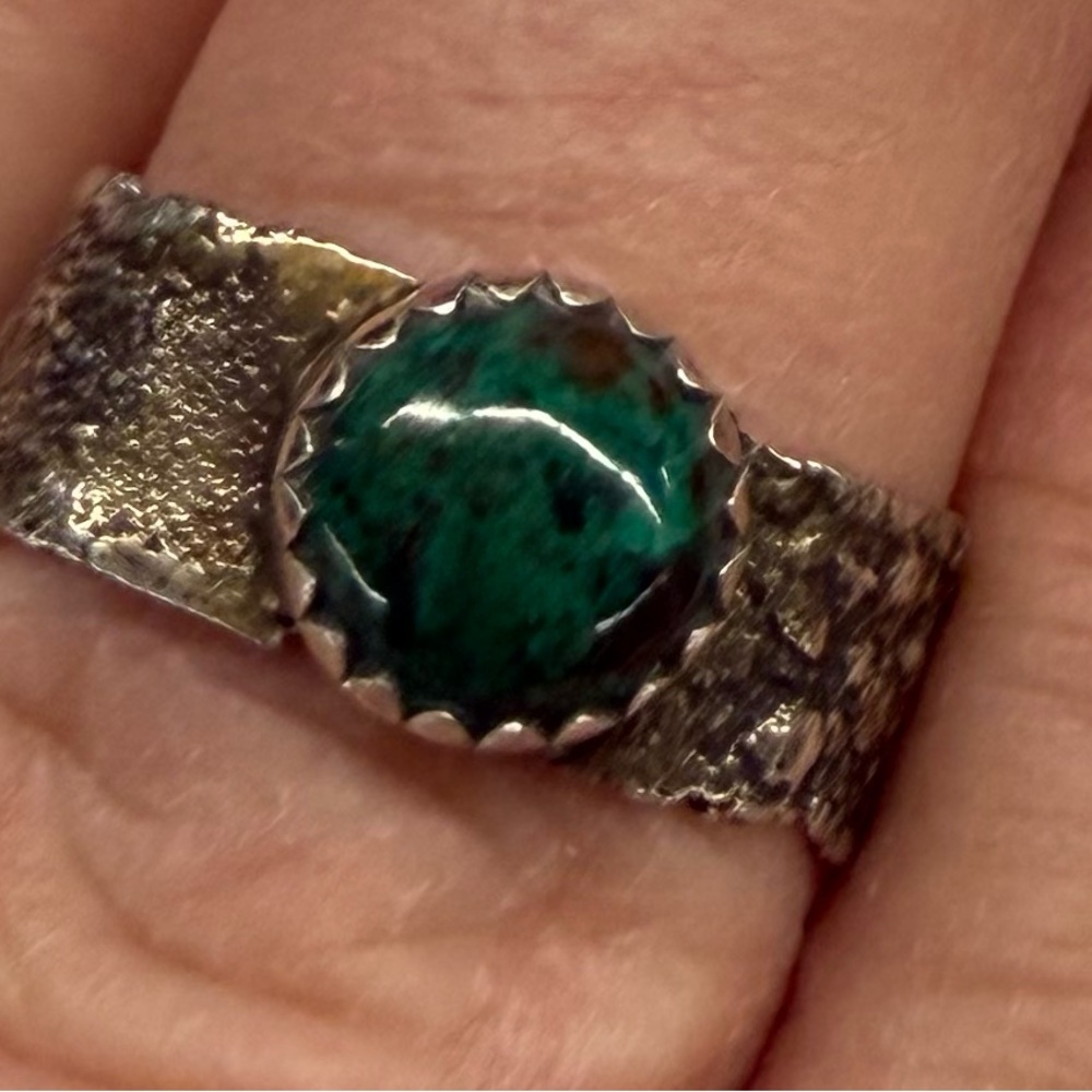 Size 7 Chrysocolla in a Silver Metal ring Setting - One of a Kind Handcrafted - Picture 7 of 9